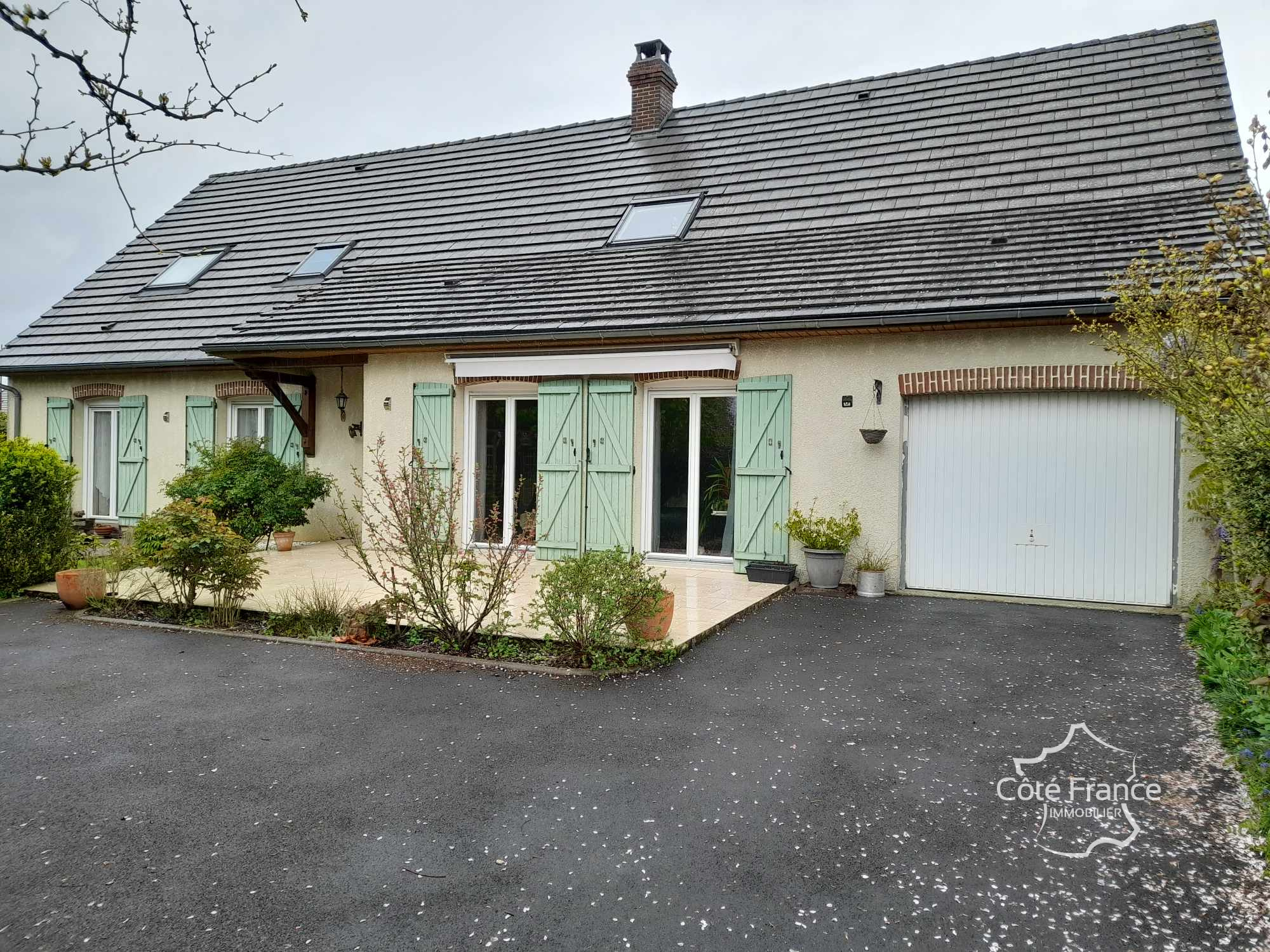 Agence immobilière de CÔTÉ FRANCE