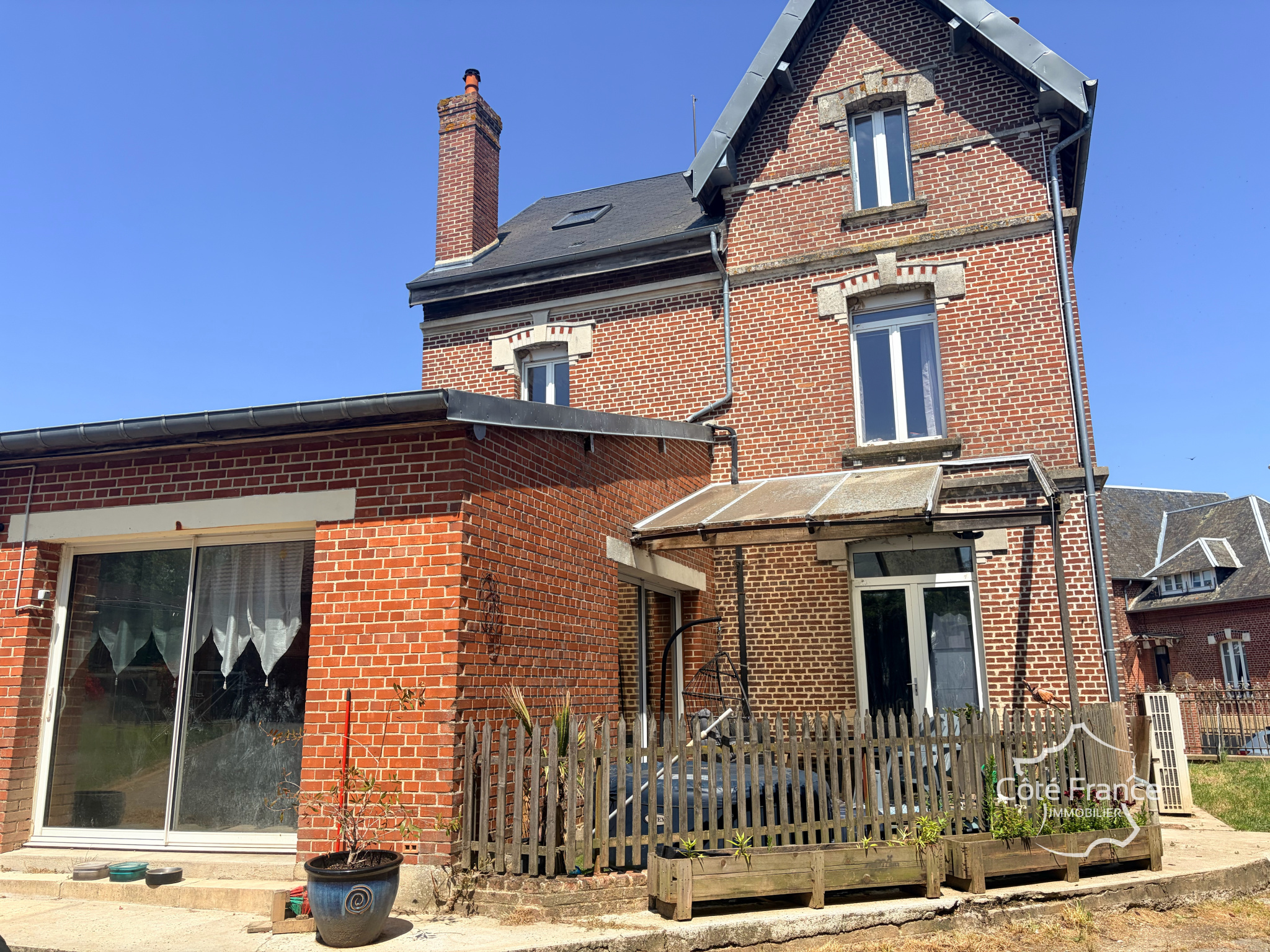 Agence immobilière de CÔTÉ FRANCE