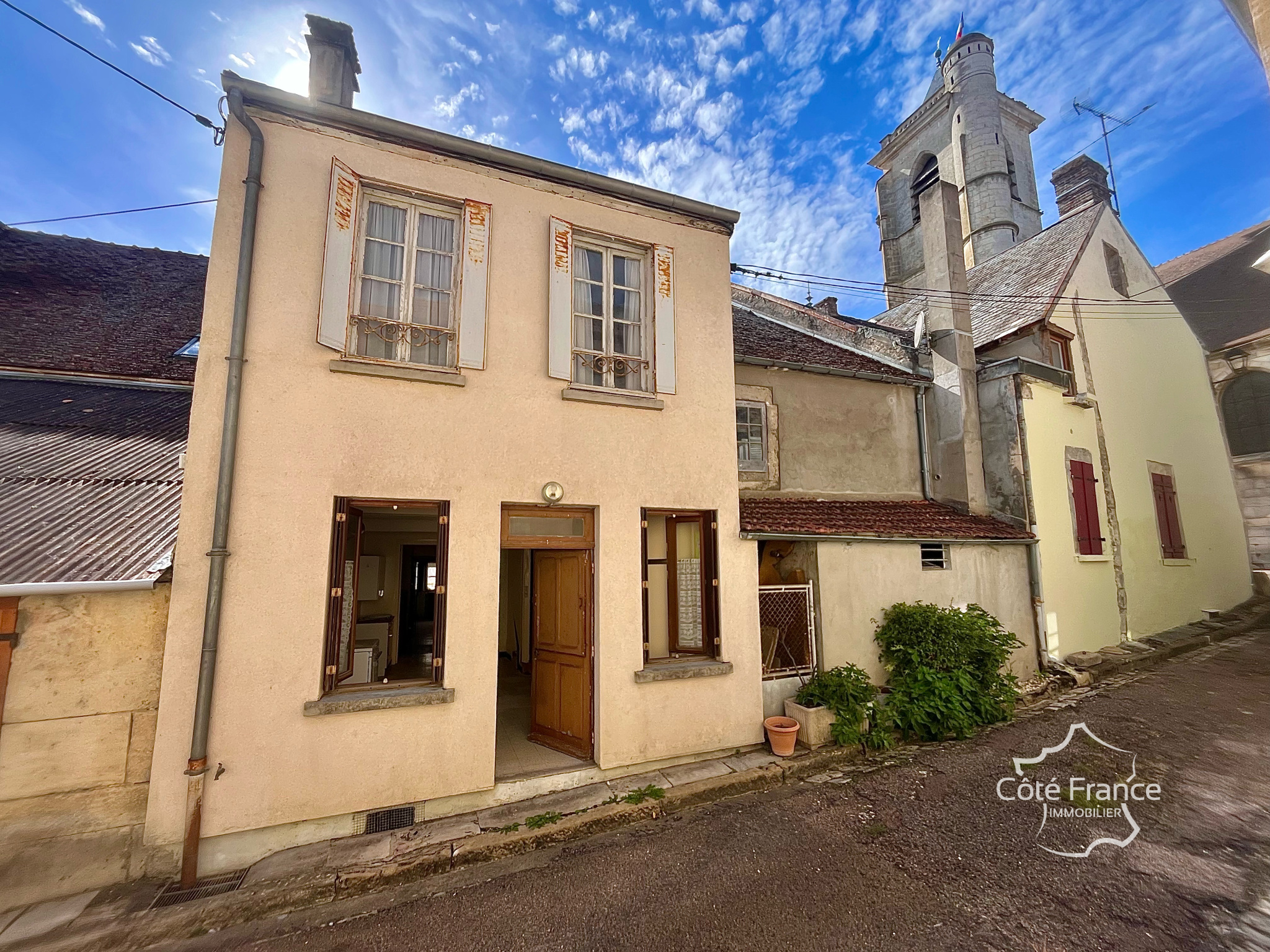 2 Maisons de villages réunies et divisible